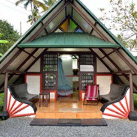 Kadaloram Beach Resort Коччи Экстерьер фото