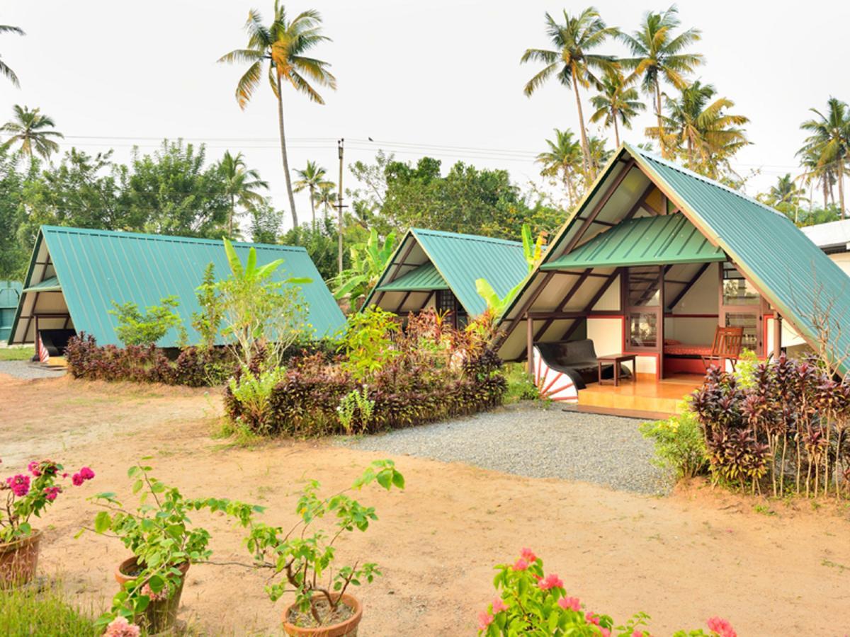 Kadaloram Beach Resort Коччи Экстерьер фото