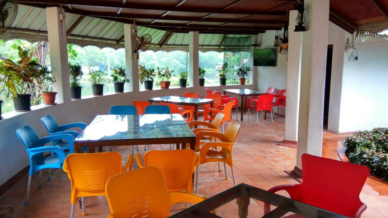 Kadaloram Beach Resort Коччи Экстерьер фото